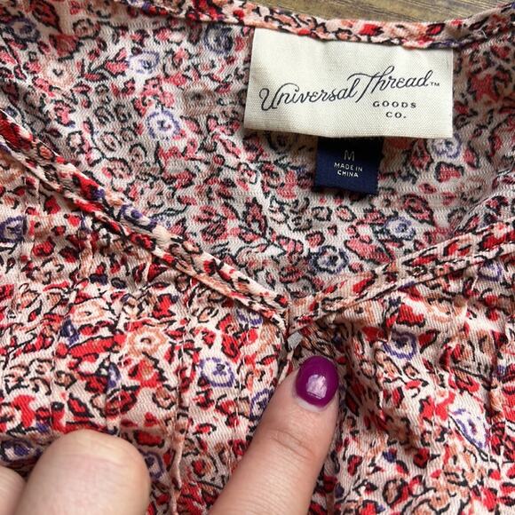 Universal Threads Medium Pink Dainty Floral Long Sleeve Blouse - Picture 12 of 14